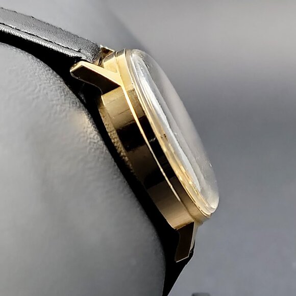 Vintage Timex Marlin Mechanical Gold-Tone Day-Date Watch – Serviced, New Strap, - Picture 4 of 6